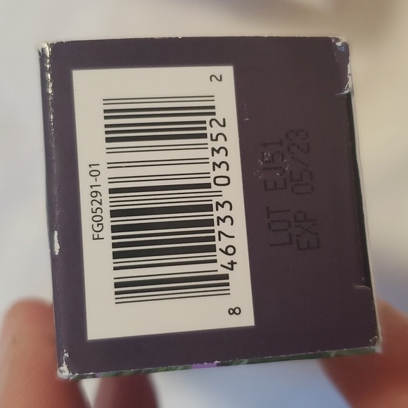 NIB Tarte Babassu Foundcealer Multi-Tasking Foundation SPF 20 in 36H - Picture 6 of 11